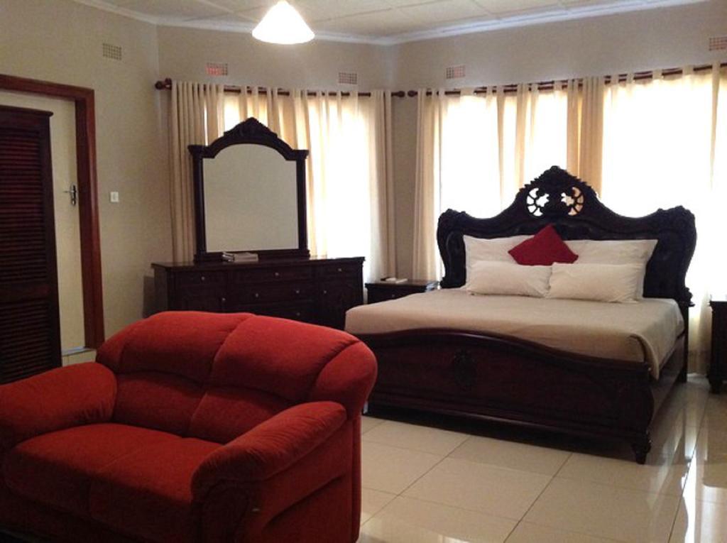 Cypress Executive Lodge Livingstone Exteriér fotografie